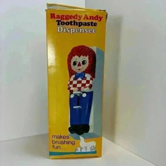 New old stock vintage 70s Raggedy  Andy toothpaste dispenser - Picture 5 of 5